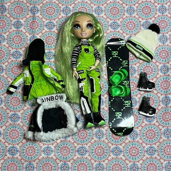 MGA Entertainment Other - Rainbow High Jade Hunter Green and Black Snowboarding Doll Set EUC